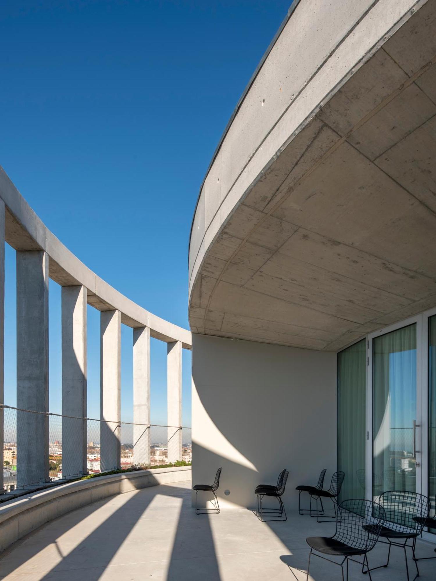Micampus Porto Tower Student Residence Bagian luar foto